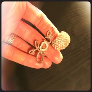 2 rhinestone rings